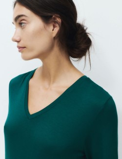 Viskózové noční šaty s krajkou a dlouhými rukávy