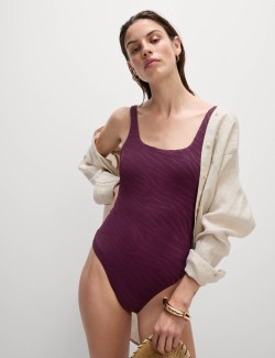 Texturované plavky s oválným výstřihem