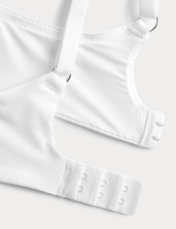 Podprsenka s kosticemi a plnými košíčky, vel. A-E