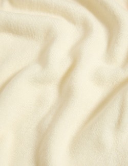 Mimořádně měkký svetr s výstřihem ke krku