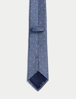 Puntíkovaná kravata s vysokým podílem hedvábí