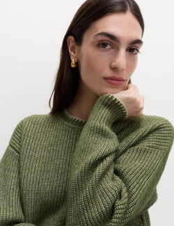 Cloud-Yarn Crew Neck Whipstitch Jumper