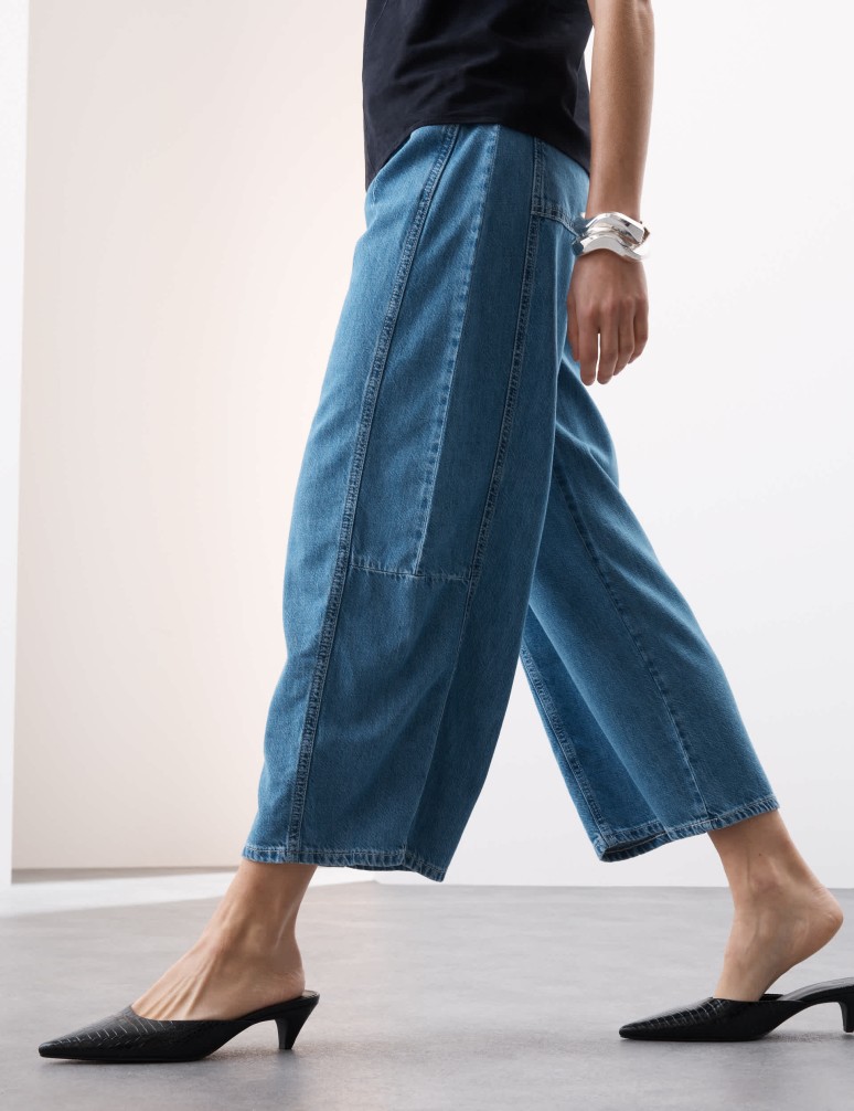 Lyocell™ Blend High Waisted Pleat Front Barrel Jeans