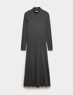 Kolové midi šaty z žebrovaného žerzeje