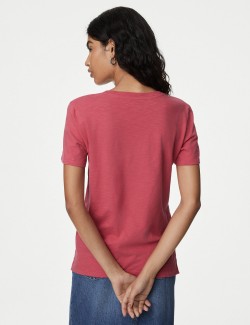 Přiléhavé tričko z čisté bavlny pro každodenní nošení, s výstřihem do V