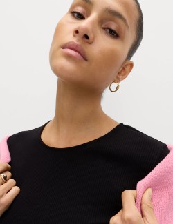 Žerzejové žebrované midi šaty se sníženým pasem