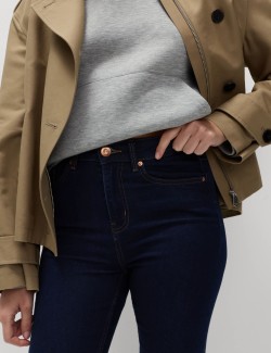 Džíny Lily úzkého střihu se strečem