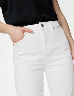 Zkrácené džíny s úzkými nohavicemi a vysokým pasem