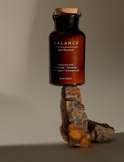 Koupelová sůl s vůní Balance pro duševní rovnováhu z kolekce Apothecary