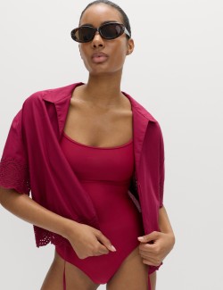 Košilkové plavky s oválným výstřihem