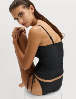 Top tankin typu bandeau