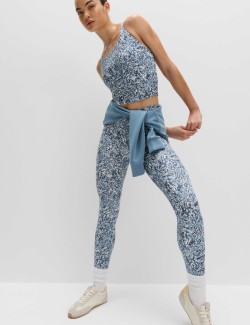 Zkrácená vesta Go Balance s pásky na zádech