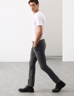 Strečové džíny úzkého střihu s 360 pružností