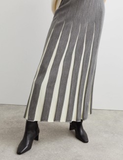 Pletená midi sukně áčkového střihu s ozdobnými švy