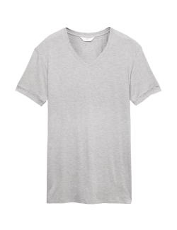 Noční košile s krajkovým lemem