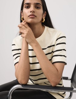 Pruhované tričko s vysokým obsahem bavlny