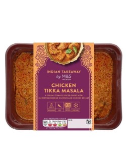 Středně pálivé curry s kousky grilovaných marinovaných uzených kuřecích prsou v rajčatové omáčce se smetanou