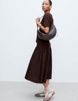 Žerzejové žebrované midi šaty se sníženým pasem