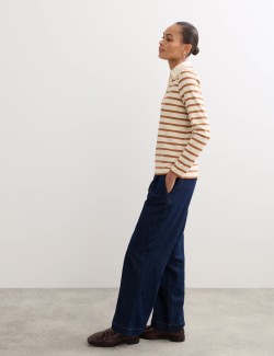 Pruhovaný top z čisté bavlny a výstřihem do V