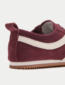 Šněrovací semišové tenisky s postranním zdobením