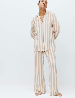 Soft Touch Printed Revere Pyjama Set