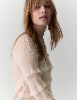 Pletený svetr s výstřihem ke krku a s volánem, s příměsí mohéru