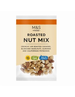 Směs pražených jader kešú ořechů, loupaných jader lískových ořechů, jader mandlí a pistácií