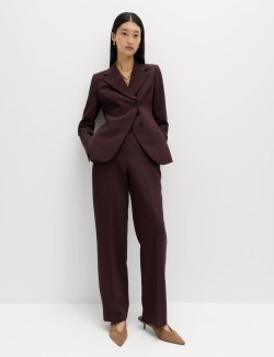 Asymetrický jednořadý blejzr šitý na míru