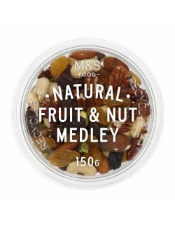 Směs rozinek, pasterovaných jader mandlí, kešu ořechů, para ořechů, pekanových ořechů a pasterovaných pistáciových ořechů