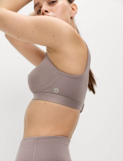 Sportovní podprsenka s překříženými zády (A–E)