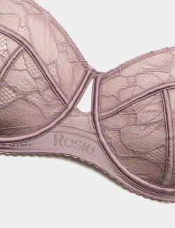 Balkonová podprsenka s kosticemi a krajkou (F–H)