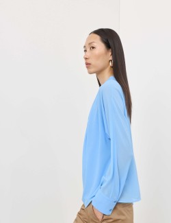 Šifónová halenka s prostřihovaným zdobením