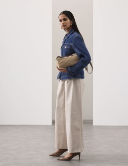 Džínová bunda s přiléhavým pasem