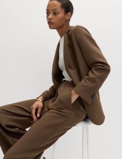 Uvolněné jednořadé sako na míru