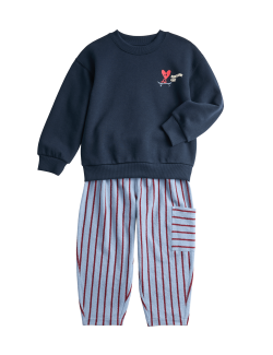 Dvoudílný outfit topu a spodního dílu se srdíčkovým potiskem (2–8 let)