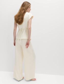 Single Pleat Wide Leg Trousers with Linen