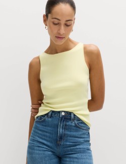 Crew Neck Slim Fit Knitted Vest