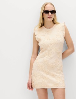 Floral Textured Knitted Mini Dress
