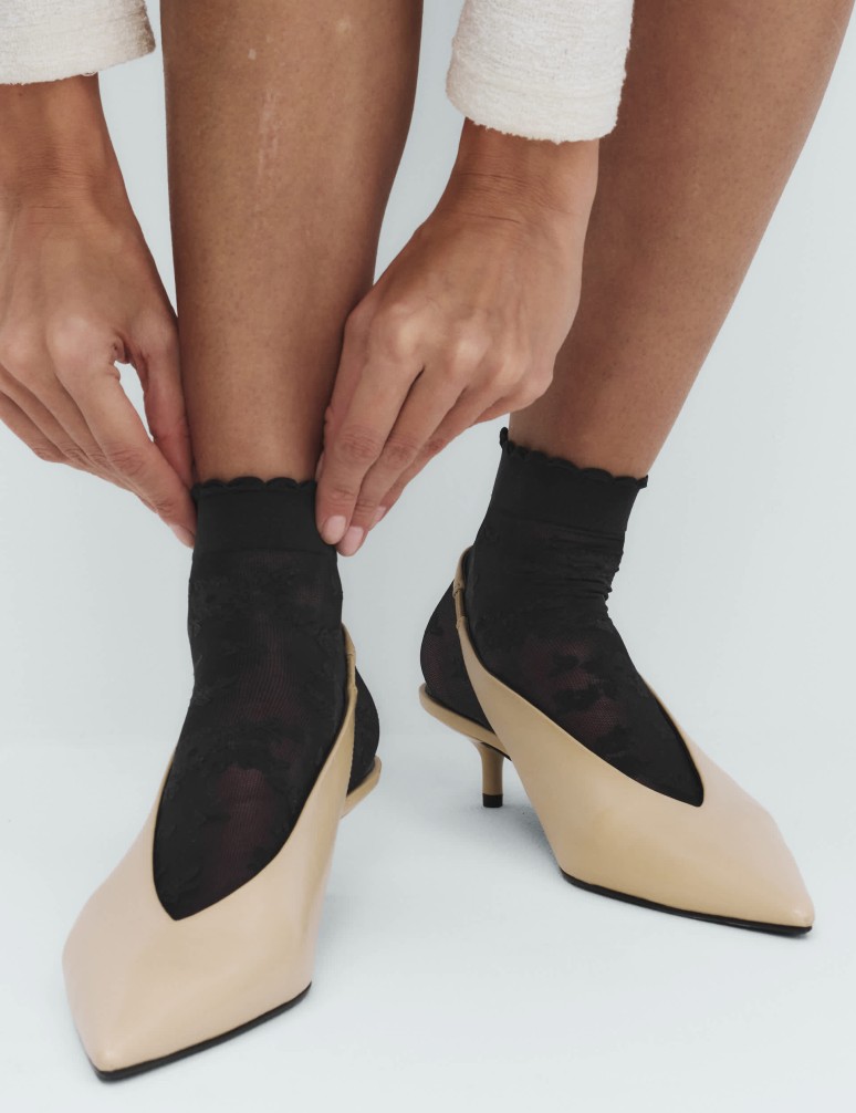 Floral Lace Ankle High Socks