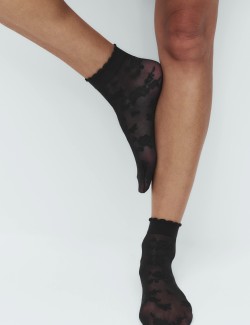 Floral Lace Ankle High Socks
