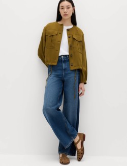 Vysoce střižené dvoubarevné džíny s širokými nohavicemi