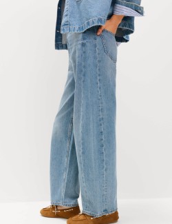 Rovné džíny se středně vysokým sedem