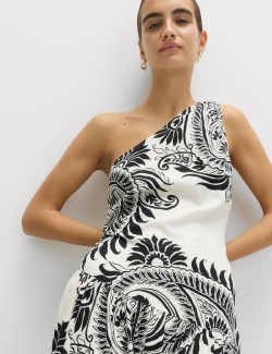 Splývavé maxi šaty na jedno rameno s vysokým podílem lnu