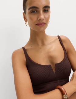 Plavky formující bříško, s texturou