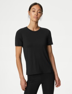 Scoop Neck Fitted T-Shirt