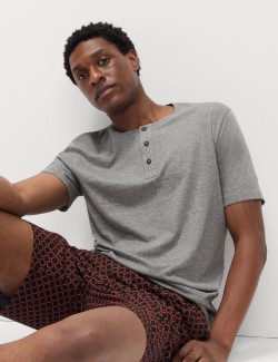 Pyžamová souprava ze 100% bavlny s geometrickým potiskem