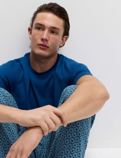 Souprava pyžamového topu s geometrickým potiskem a vysokým podílem bavlny