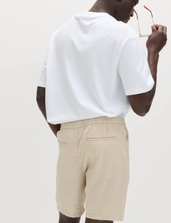 Šortky s vysokým podílem lnu