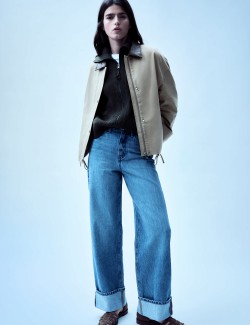 Ohrnovací džíny se širokými nohavicemi a vysokým pasem