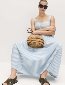 Splývavé midi šaty na ramínka s krajkovou vsadkou a vysokým podílem lnu